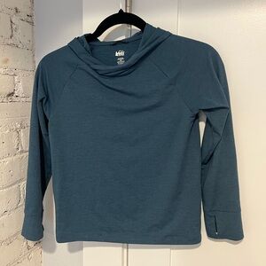 Kids’ REI Co-Op dark blue heather sun shirt, size 8